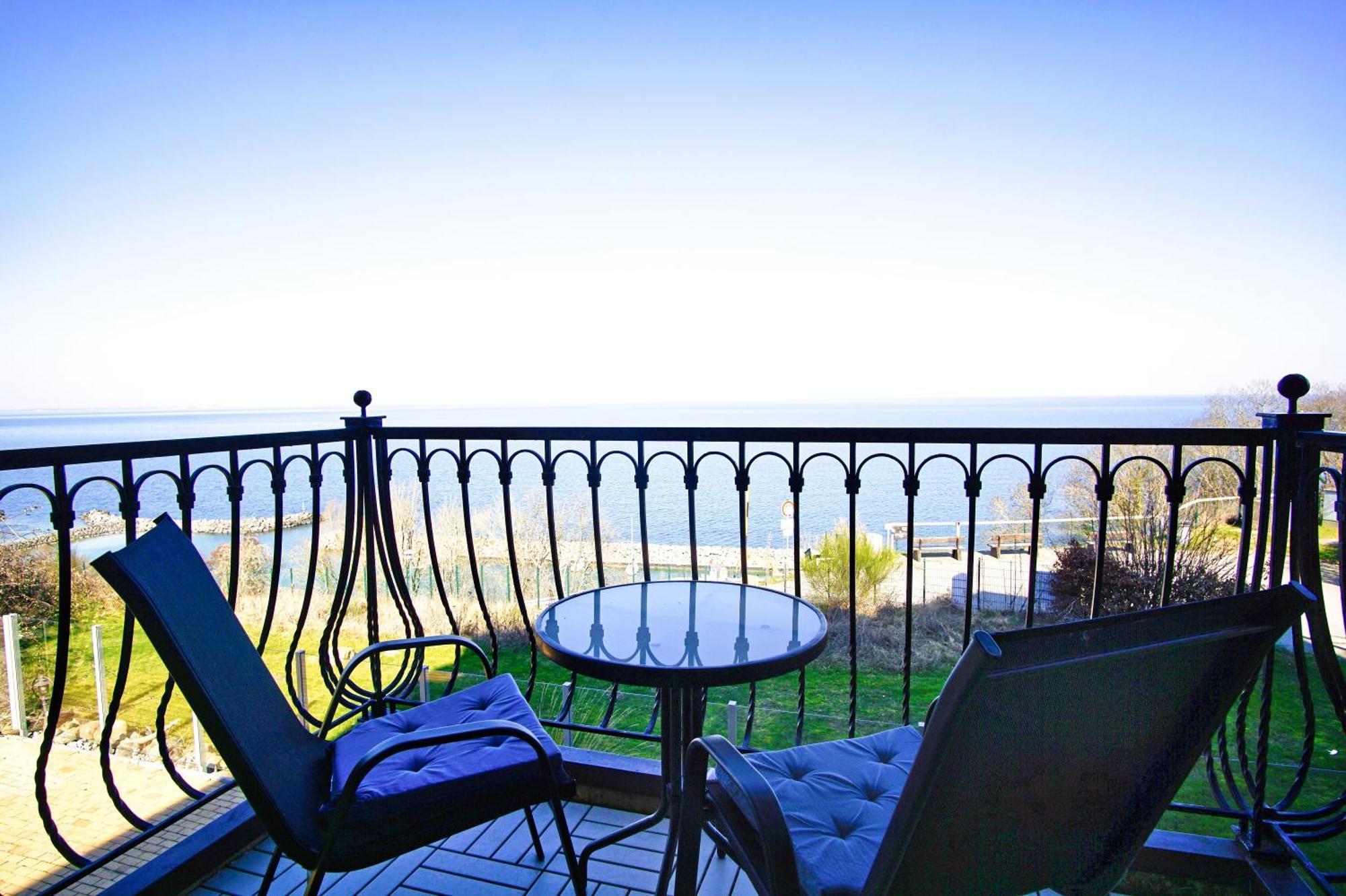 Ferienwohnung Mit Traumhaftem Meerblick - Haus Am Meer Fewo 01 Lohme Exterior foto